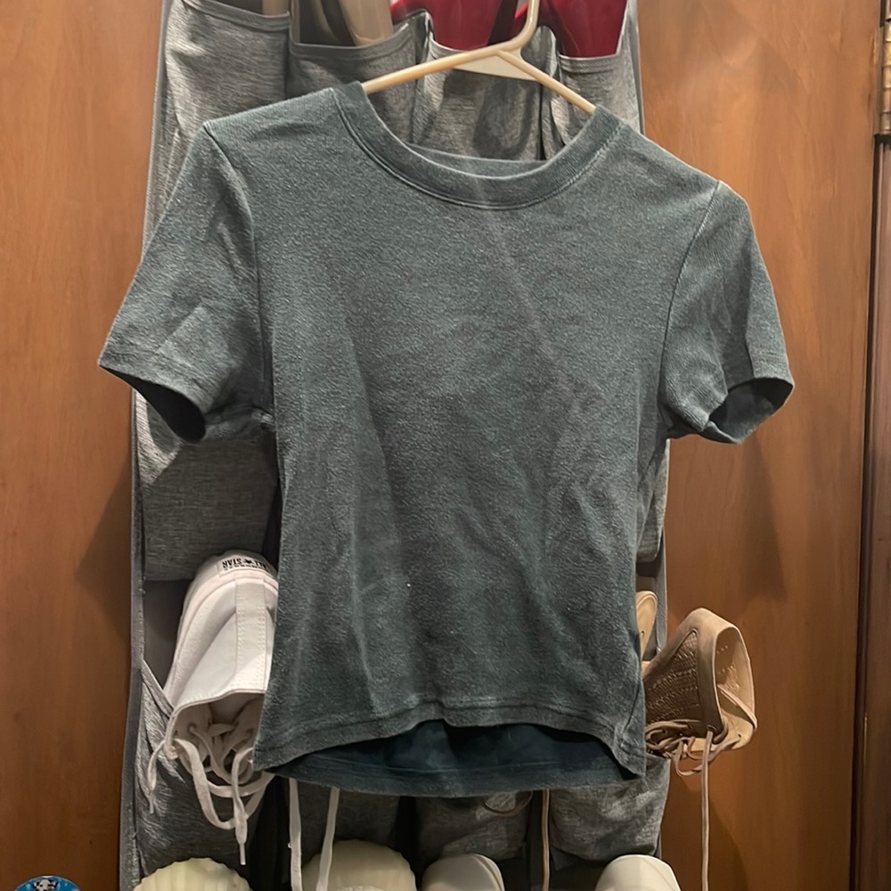 PacSun green crop tee